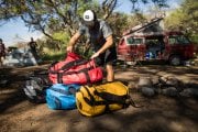 TNF Base Camp Duffel Bag - M (SUMMIT GOLD/TNF BLACK)